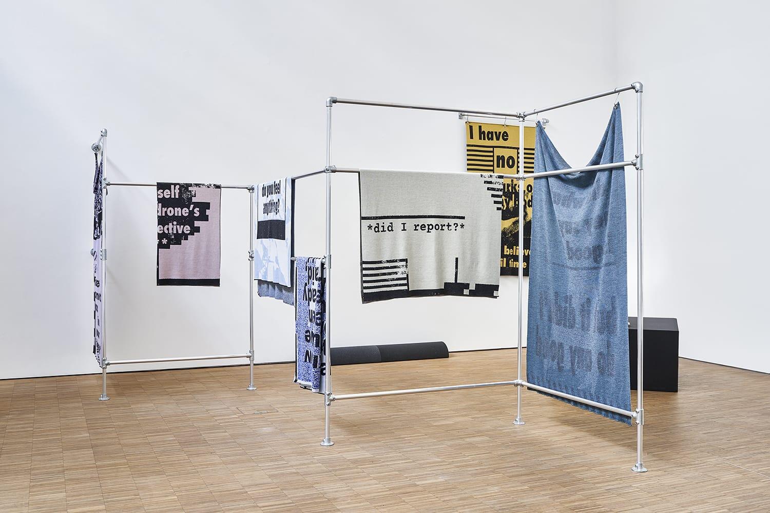 Simona Andrioletti, Text me when you get home